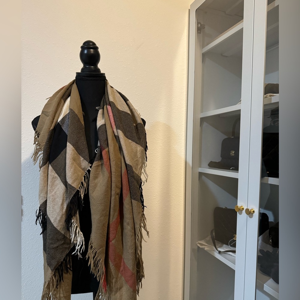 Burberry Merino scarf